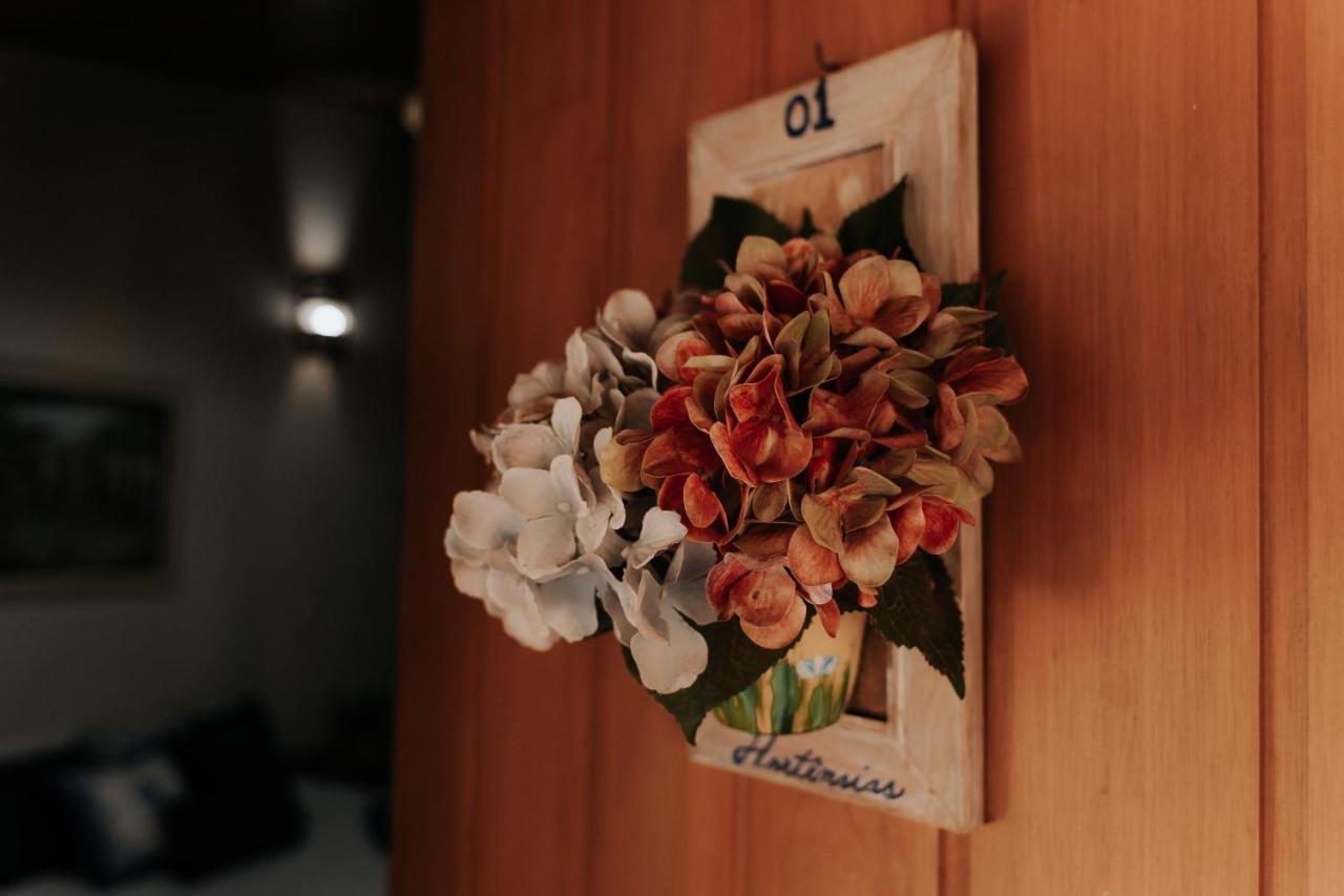 Hotel Pousada Chalé das Flores Sertãozinho Extérieur photo