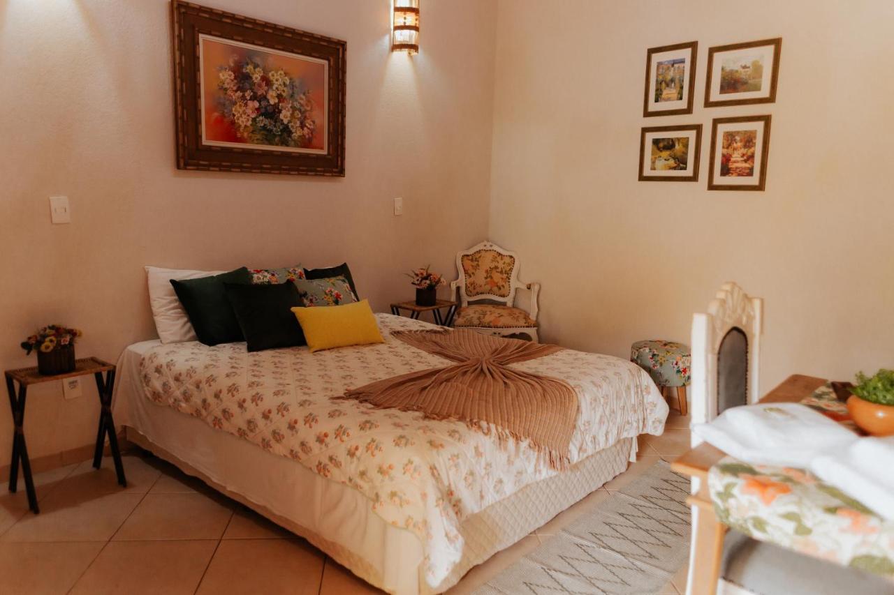 Hotel Pousada Chalé das Flores Sertãozinho Extérieur photo