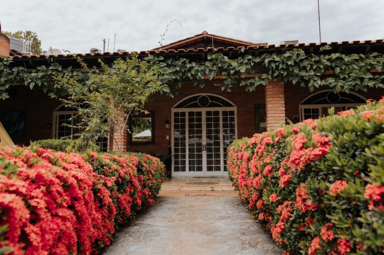 Hotel Pousada Chalé das Flores Sertãozinho Extérieur photo