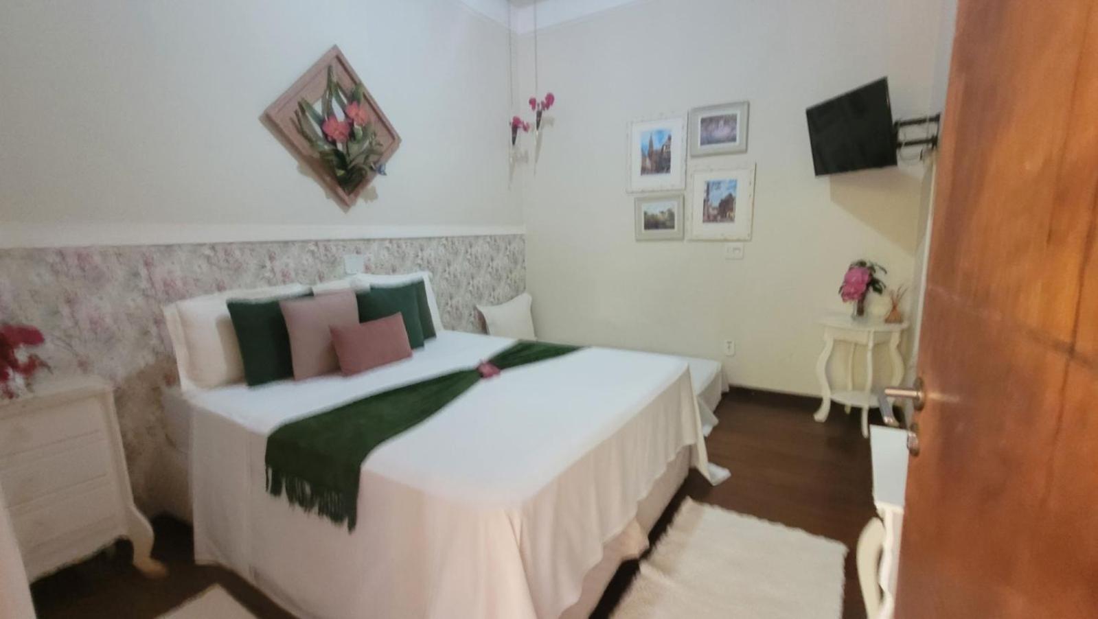 Hotel Pousada Chalé das Flores Sertãozinho Extérieur photo