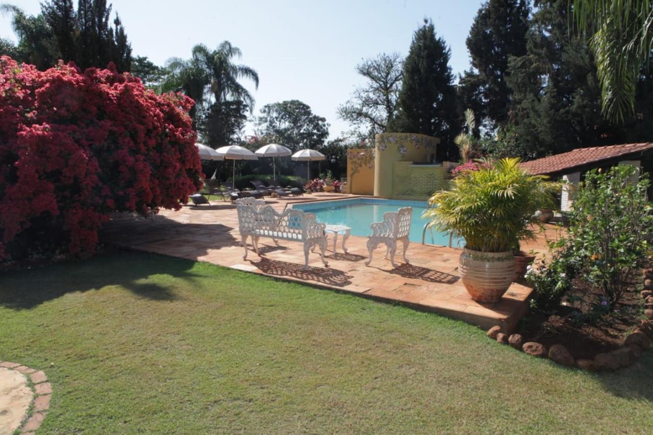 Hotel Pousada Chalé das Flores Sertãozinho Extérieur photo