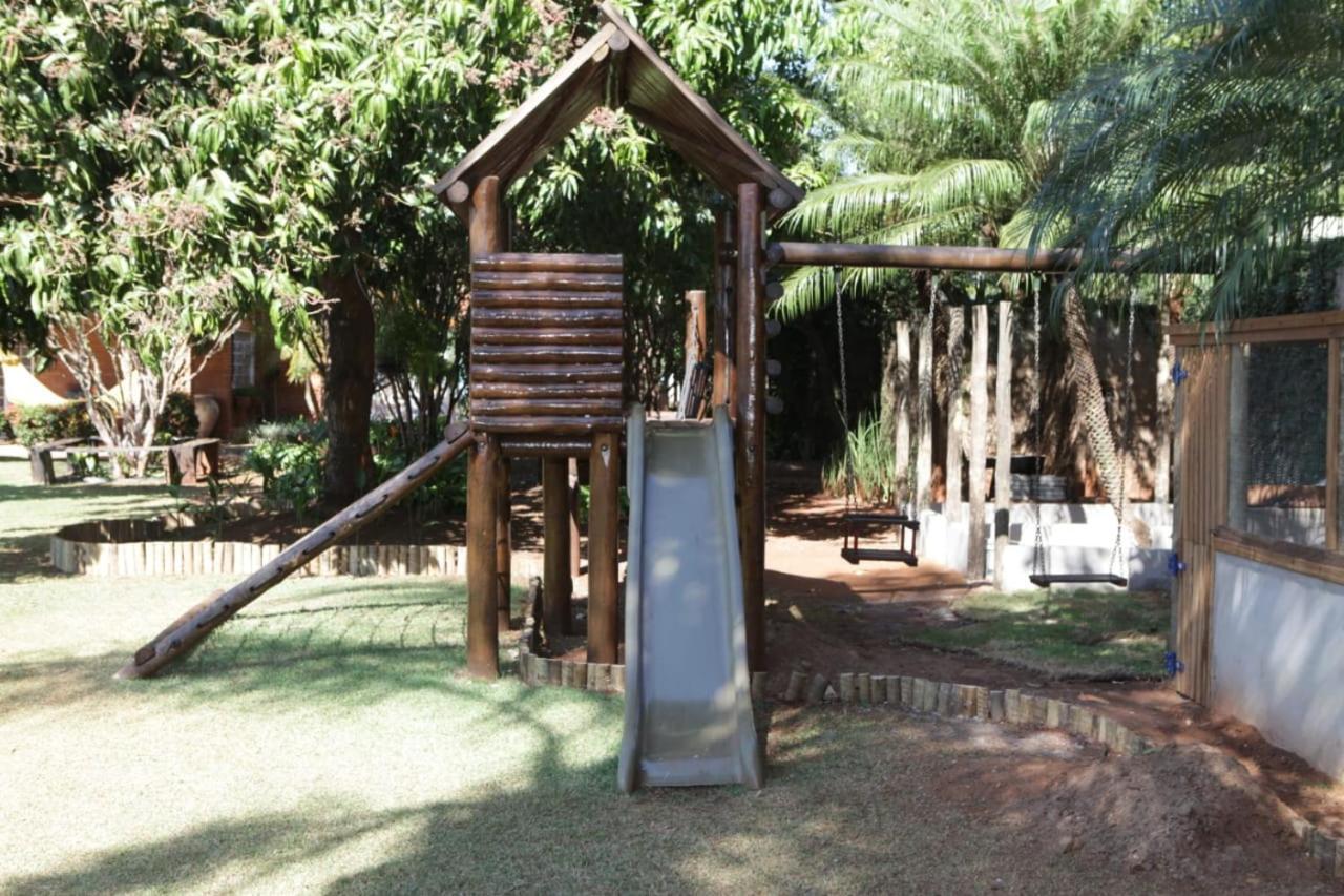 Hotel Pousada Chalé das Flores Sertãozinho Extérieur photo